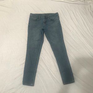 Low rise Straight cut Skinny jeans